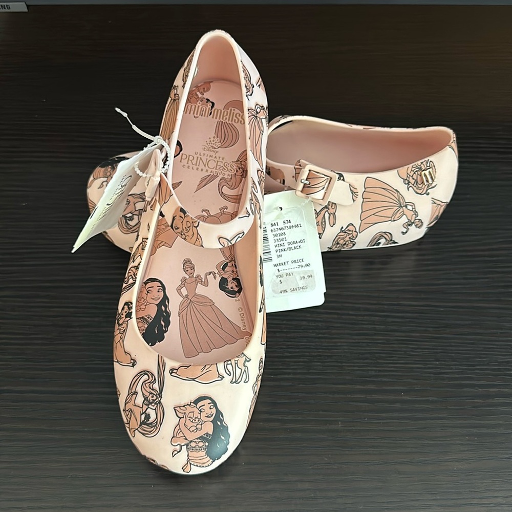 Mini Melissa Disney Princess Moana, BNWT never worn